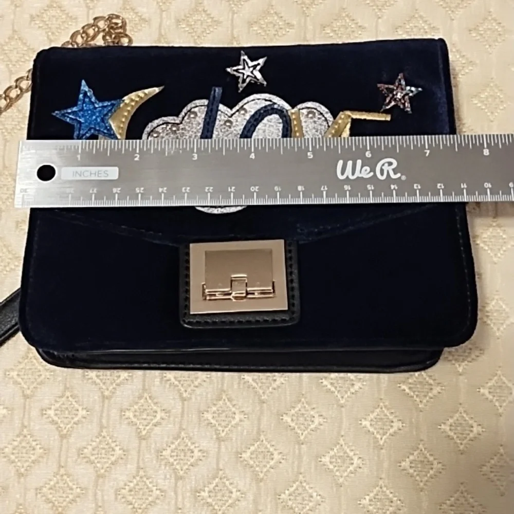 Olivia Miller Purse "Love" - Picture 7 of 8